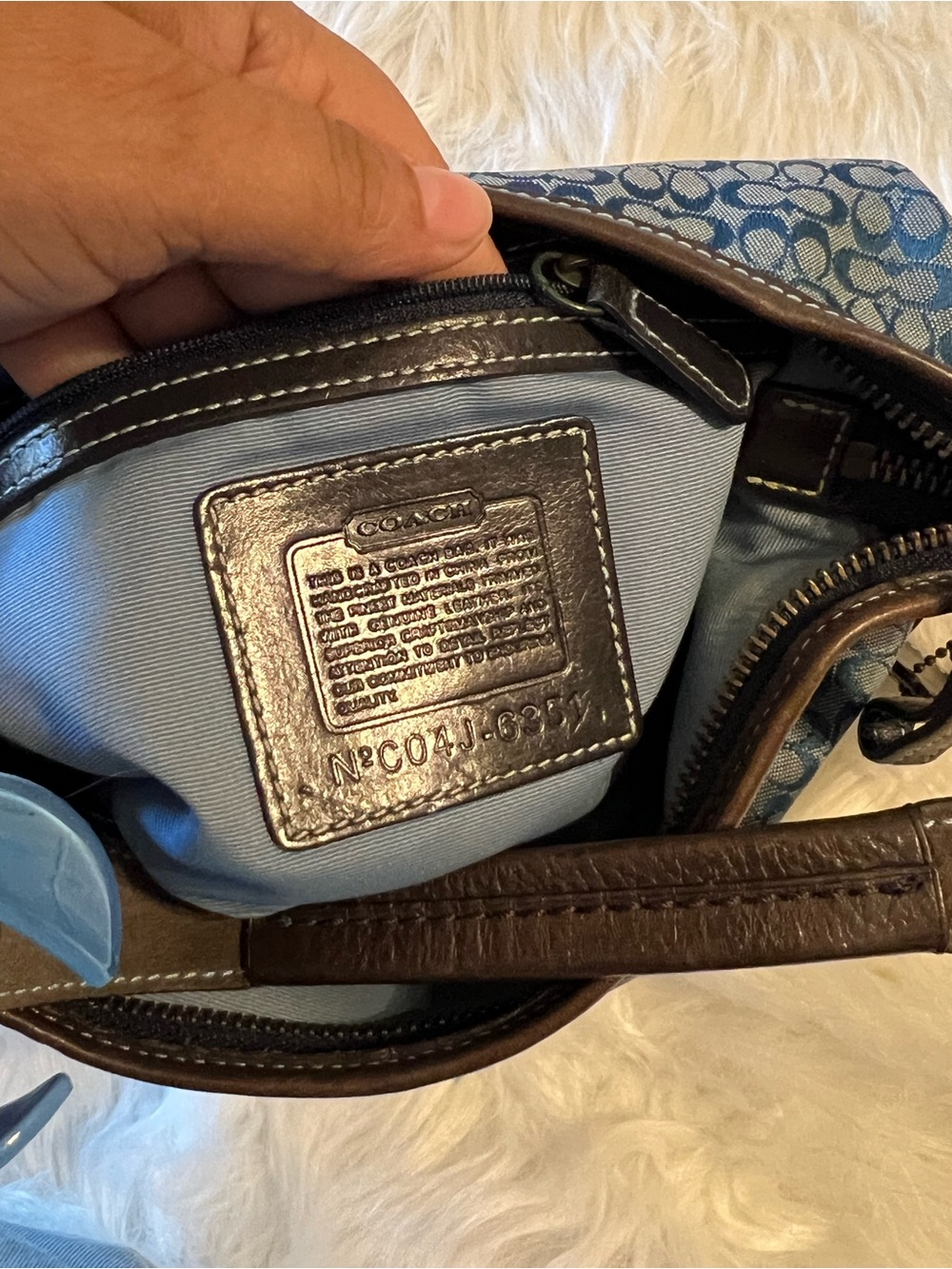 Coach Blue Signature Canvas Shoulder Bag with Dark Trim - Picture 5 of 7